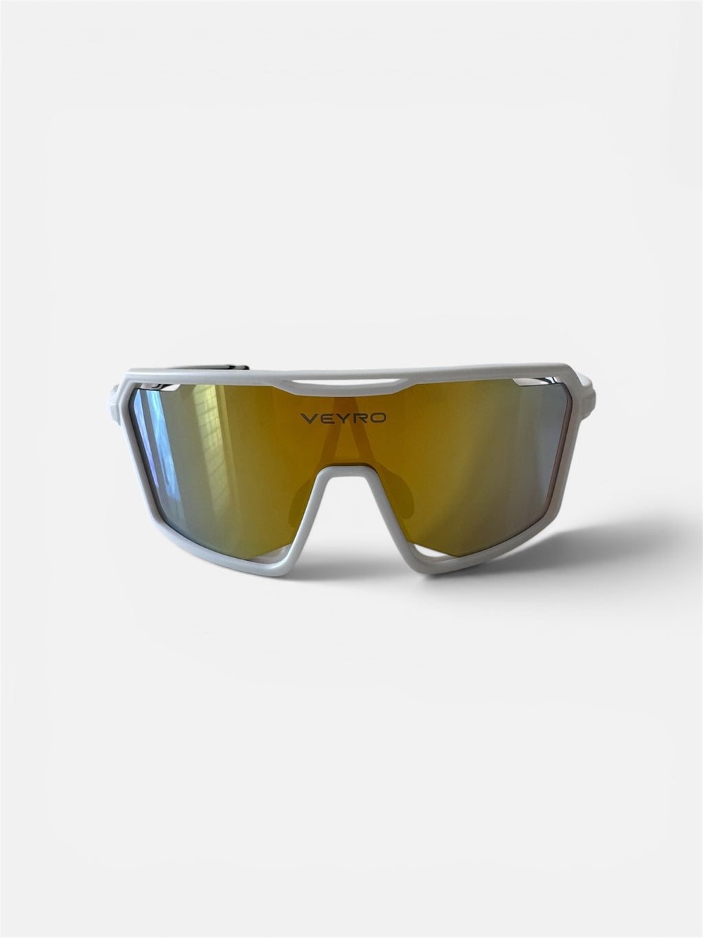 veyro-lioris-glacier-gold-frontansicht